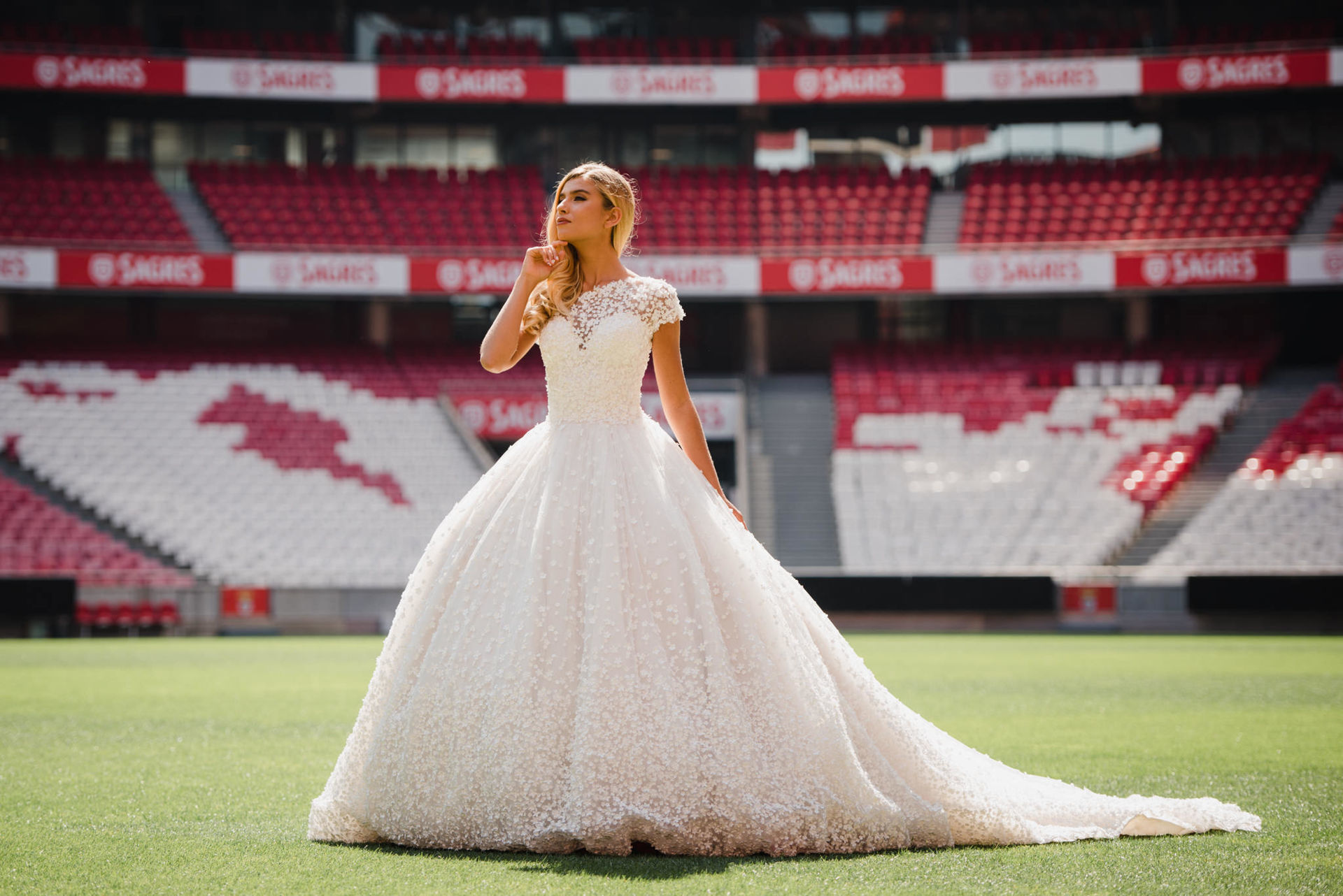 Foto Vestidos de Noiva do Benfica Foto Vestidos de Noiva do Benfica - Imagem 1