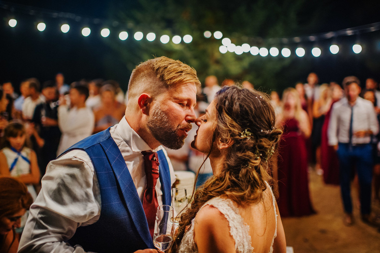 A importância de escolher um fotógrafo especialista em casamentos