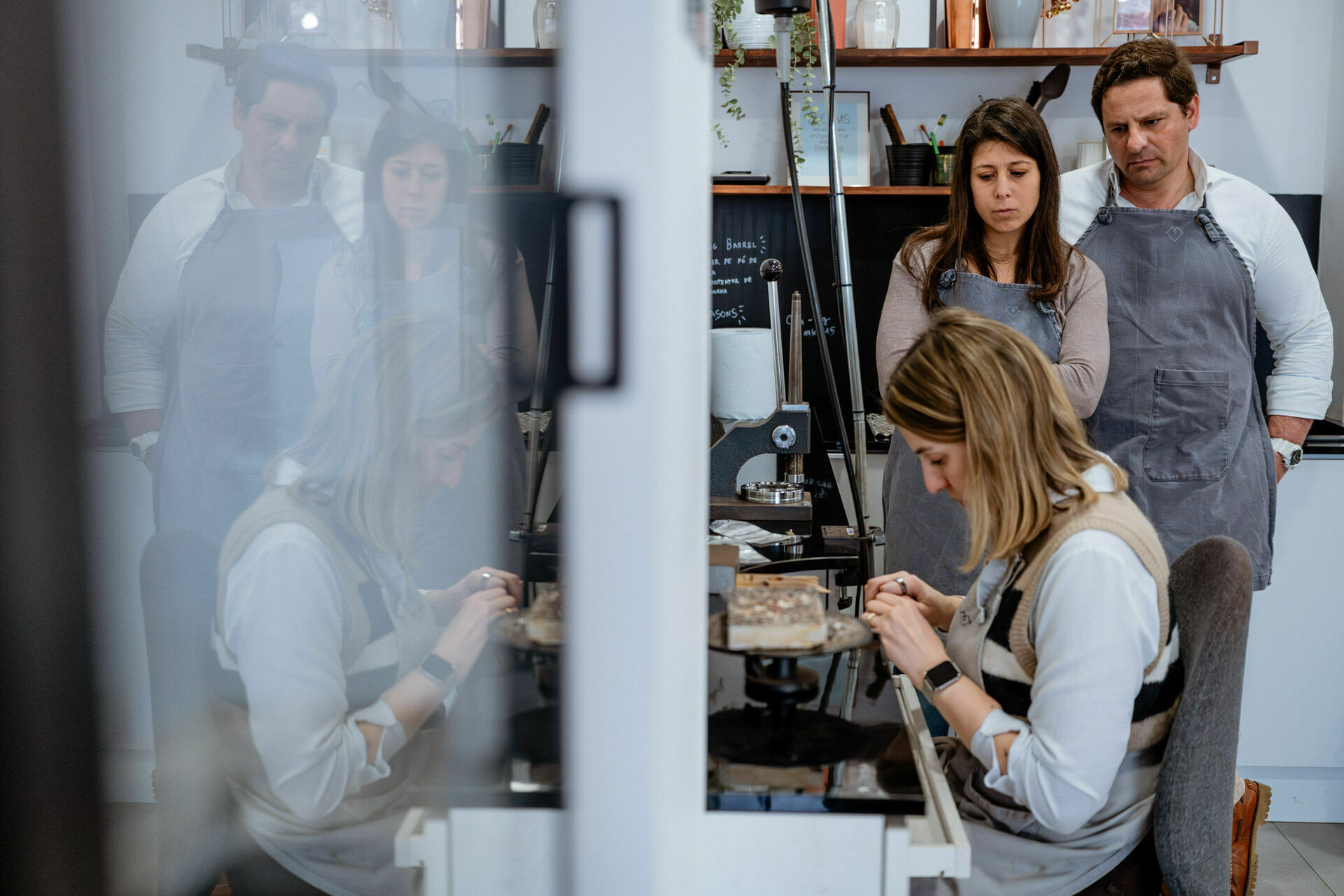 Foto Fazer as próprias alianças de casamento: uma experiência única que poucos noivos consideram - Imagem 9
