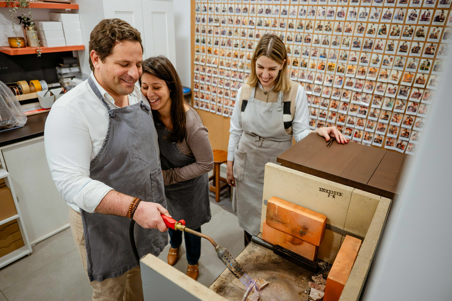 Foto Fazer as próprias alianças de casamento: uma experiência única que poucos noivos consideram - Imagem 1