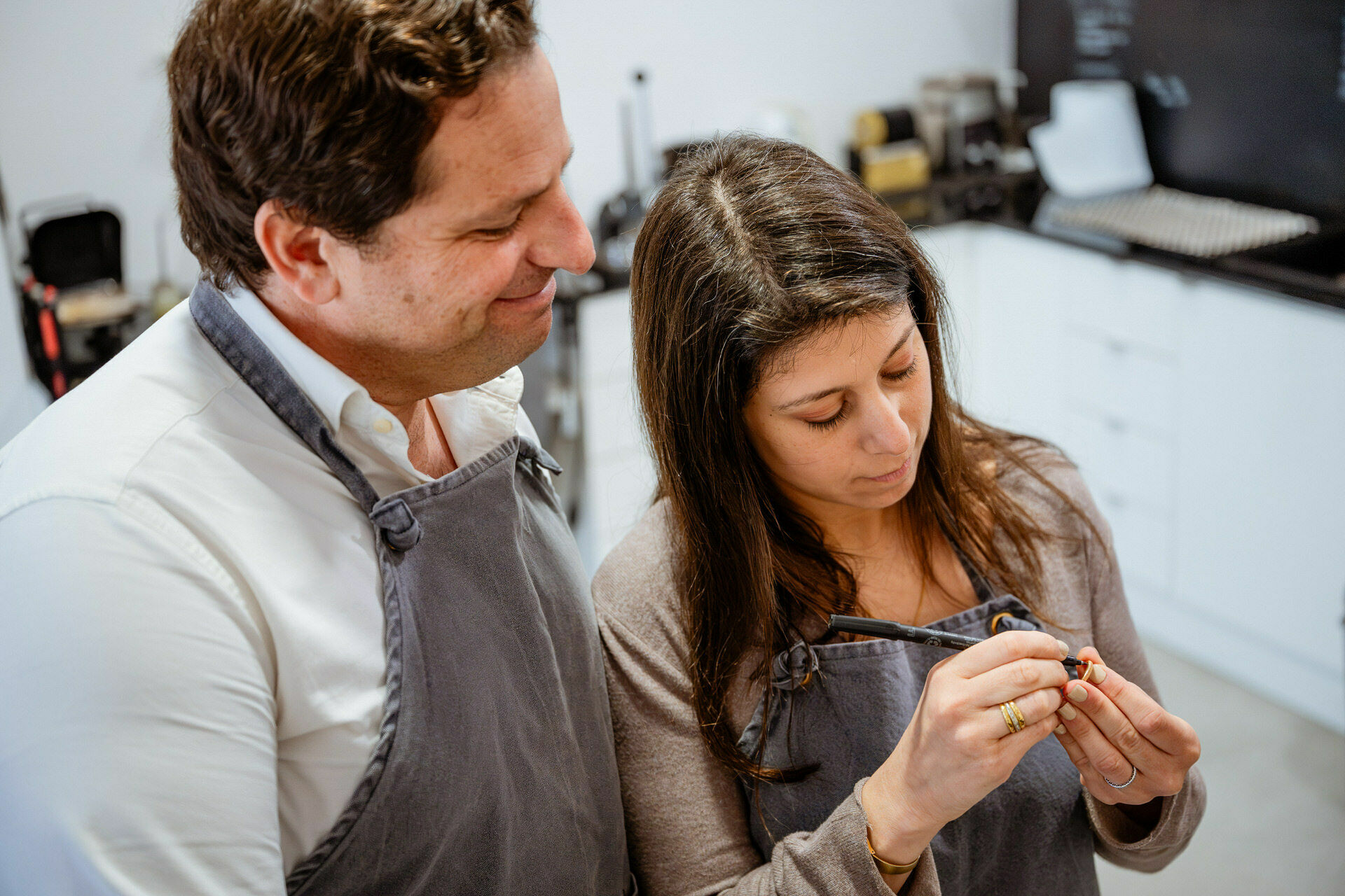 Foto Fazer as próprias alianças de casamento: uma experiência única que poucos noivos consideram - Imagem 31